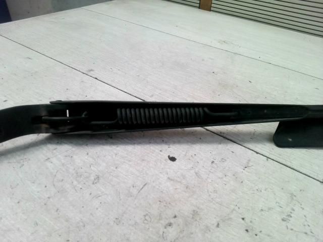 bontott MAZDA 323 Bal első Ablaktörlő Kar