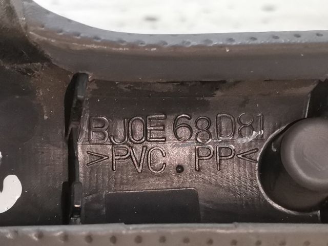 bontott MAZDA 323 Bal első Ajtóbehúzó