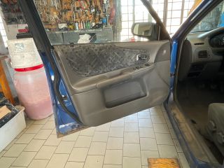 bontott MAZDA 323 Bal első Ajtóbehúzó