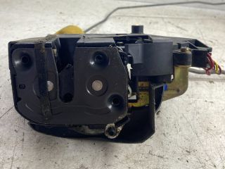 bontott MAZDA 323 Bal első Ajtózár