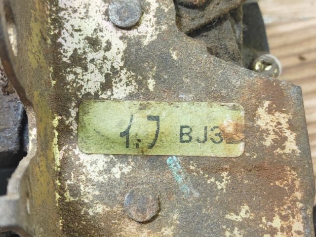 bontott MAZDA 323 Bal első Ajtózár