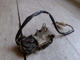 bontott MAZDA 323 Bal első Ajtózár