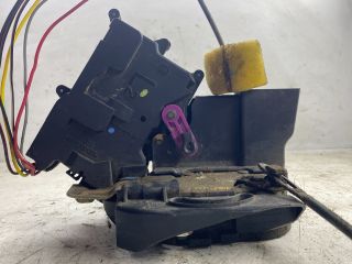 bontott MAZDA 323 Bal első Ajtózár