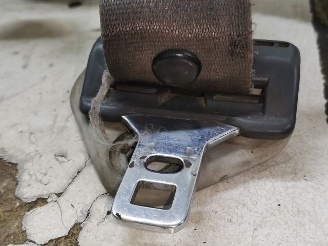 bontott MAZDA 323 Bal első Biztonsági Öv