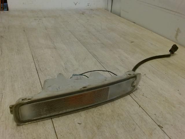 bontott MAZDA 323 Bal első Irányjelző