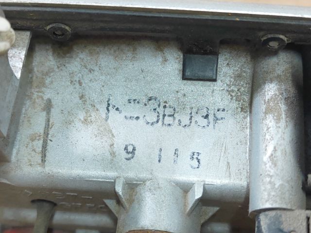 bontott MAZDA 323 Bal első Külső Kilincs