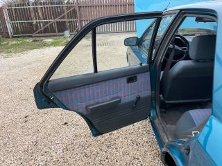 bontott MAZDA 323 Bal első Ülés