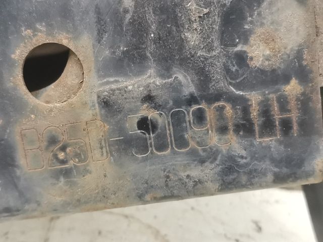 bontott MAZDA 323 Bal első Ütközéscsillapító