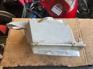 bontott MAZDA 323 Bal Fényszóró