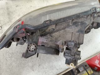 bontott MAZDA 323 Bal Fényszóró