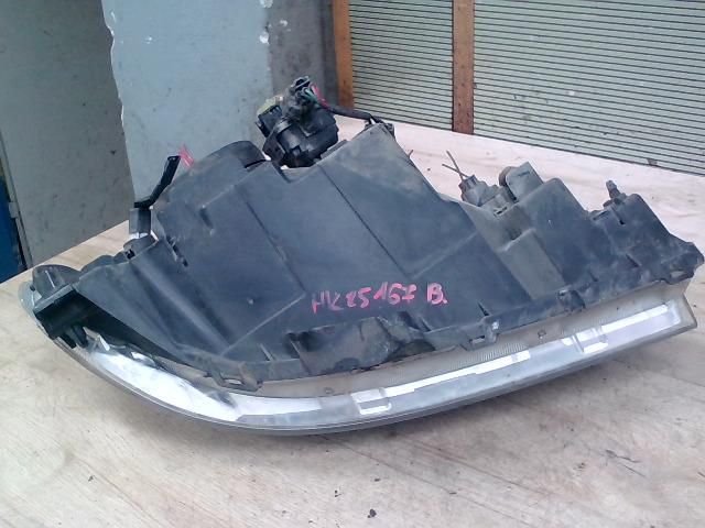 bontott MAZDA 323 Bal Fényszóró