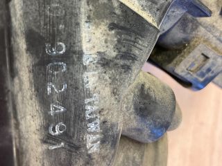 bontott MAZDA 323 Bal Fényszóró