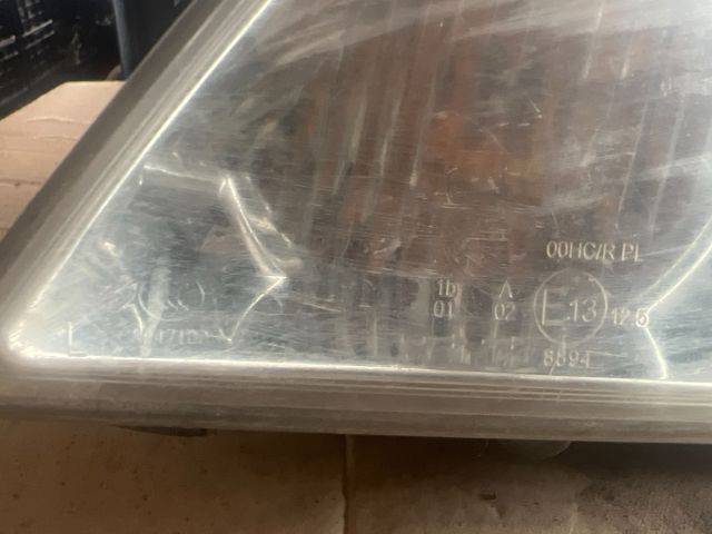 bontott MAZDA 323 Bal Fényszóró