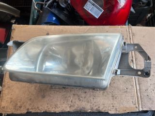 bontott MAZDA 323 Bal Fényszóró