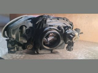 bontott MAZDA 323 Bal Fényszóró