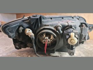 bontott MAZDA 323 Bal Fényszóró