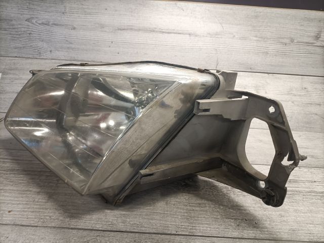 bontott MAZDA 323 Bal Fényszóró