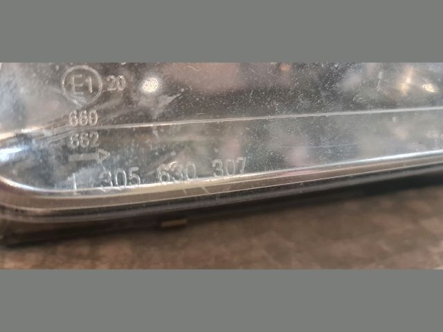 bontott MAZDA 323 Bal Fényszóró