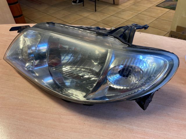 bontott MAZDA 323 Bal Fényszóró