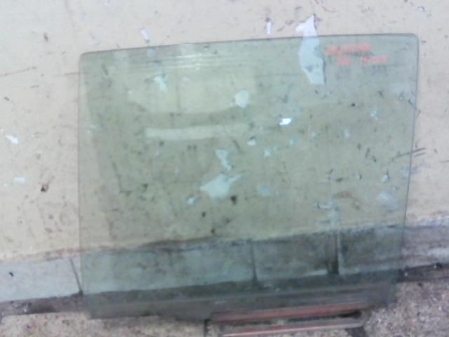 bontott MAZDA 323 Bal hátsó Ablak