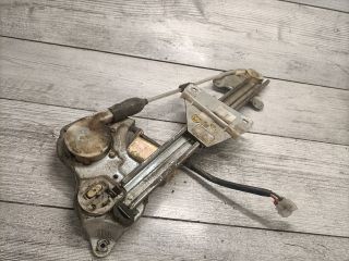 bontott MAZDA 323 Bal hátsó Ablakemelő Szerkezet (Elektromos)