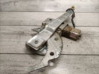 bontott MAZDA 323 Bal hátsó Ablakemelő Szerkezet (Elektromos)