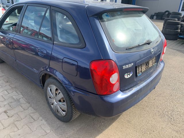 bontott MAZDA 323 Bal hátsó Ajtó (Részeivel)