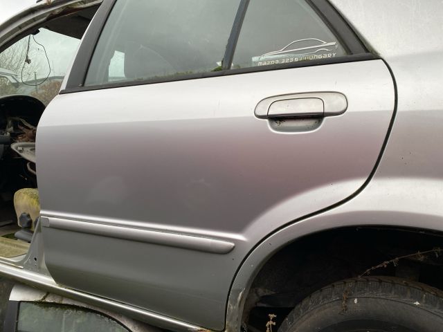 bontott MAZDA 323 Bal hátsó Ajtó (Üres lemez)