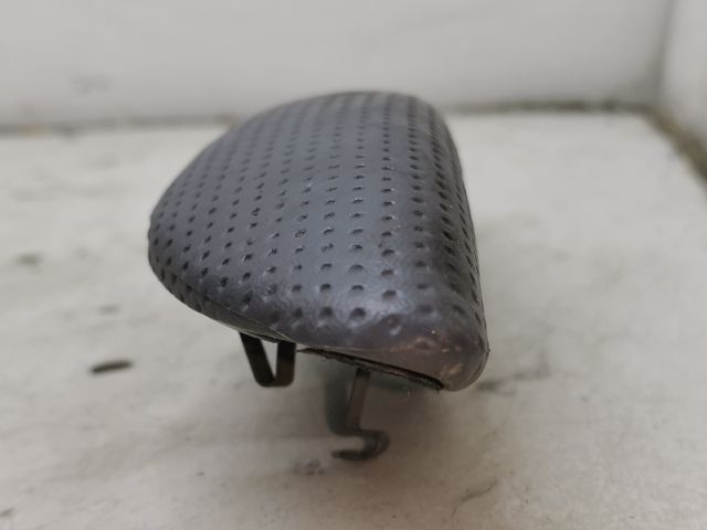 bontott MAZDA 323 Bal hátsó Ajtóbehúzó