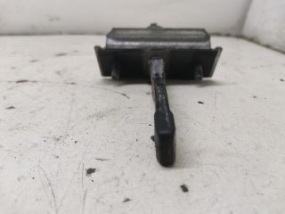 bontott MAZDA 323 Bal hátsó Ajtóhatároló