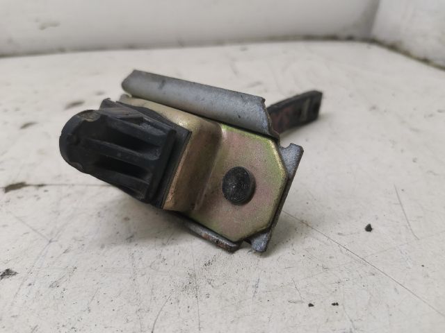 bontott MAZDA 323 Bal hátsó Ajtóhatároló