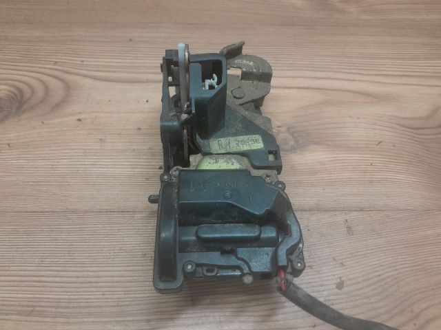 bontott MAZDA 323 Bal hátsó Ajtózár