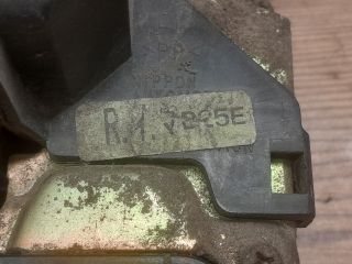 bontott MAZDA 323 Bal hátsó Ajtózár