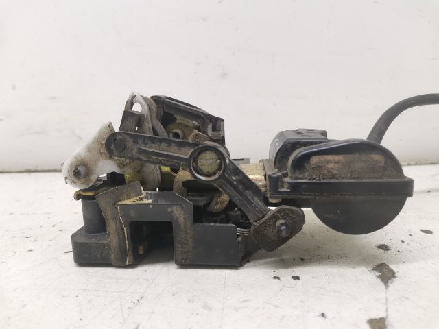 bontott MAZDA 323 Bal hátsó Ajtózár