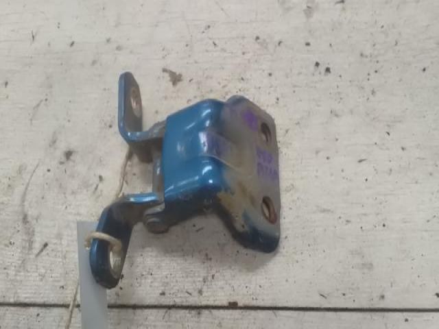 bontott MAZDA 323 Bal hátsó Alsó Zsanér