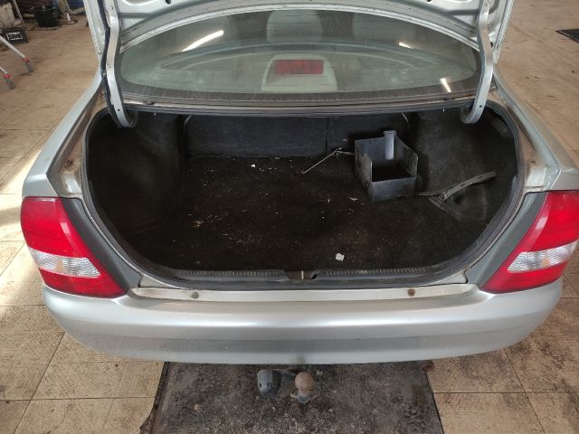 bontott MAZDA 323 Bal hátsó Fixüveg (Ajtóban)