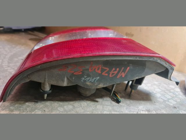 bontott MAZDA 323 Bal Hátsó Lámpa