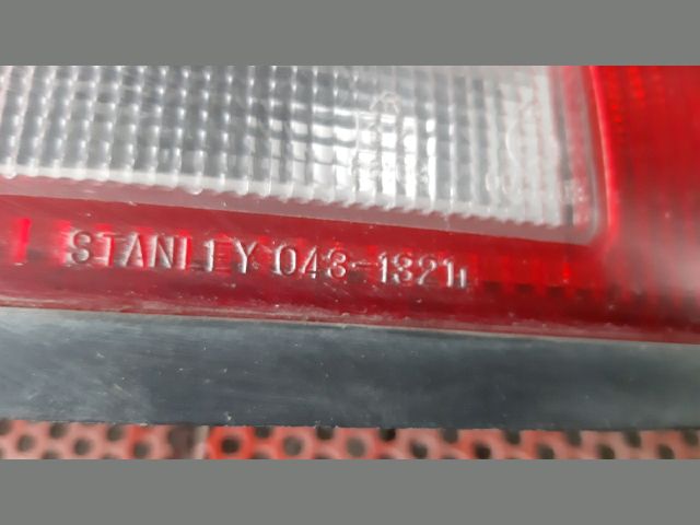 bontott MAZDA 323 Bal Hátsó Lámpa