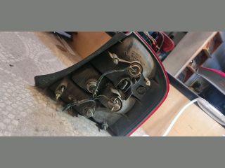 bontott MAZDA 323 Bal Hátsó Lámpa