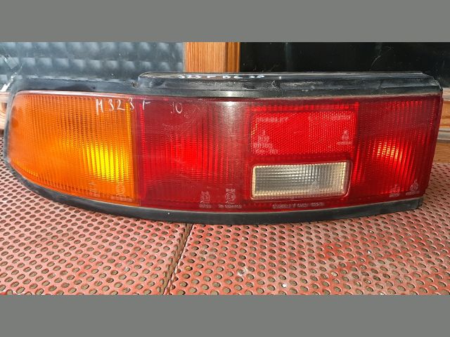 bontott MAZDA 323 Bal Hátsó Lámpa
