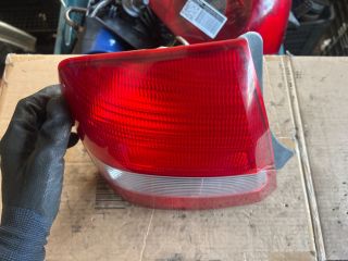 bontott MAZDA 323 Bal Hátsó Lámpa