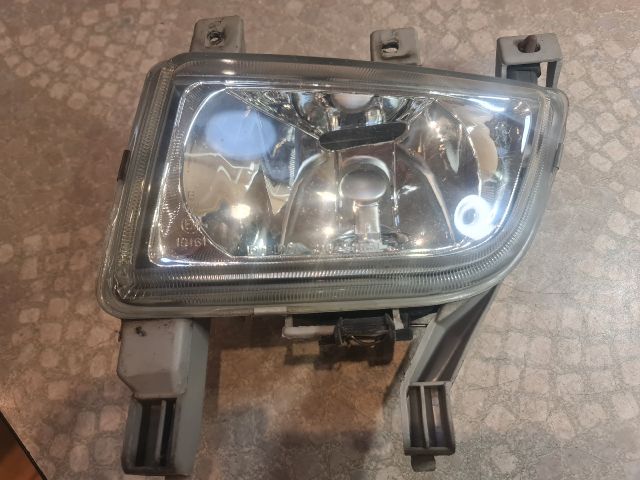 bontott MAZDA 323 Bal Ködfényszóró