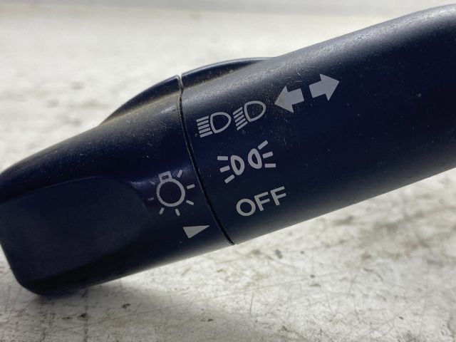 bontott MAZDA 323 Bal Kormánykapcsoló Irányjelző