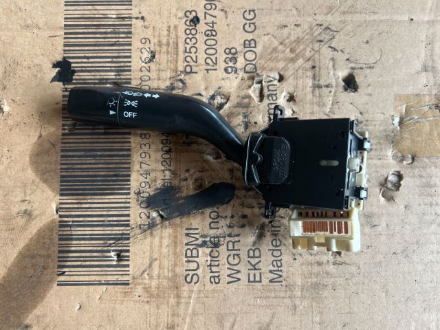 bontott MAZDA 323 Bal Kormánykapcsoló Irányjelző