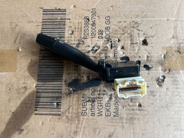 bontott MAZDA 323 Bal Kormánykapcsoló Irányjelző