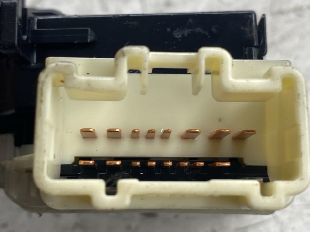 bontott MAZDA 323 Bal Kormánykapcsoló Irányjelző