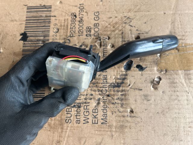 bontott MAZDA 323 Bal Kormánykapcsoló Irányjelző