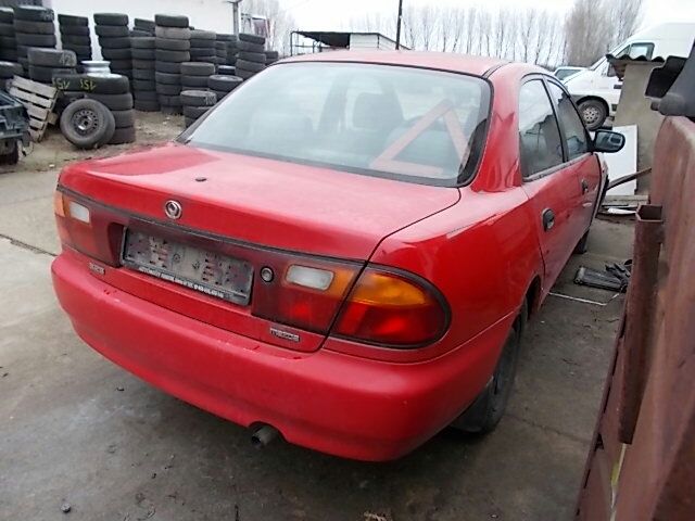 bontott MAZDA 323 Bal Külső Hátsó Lámpa