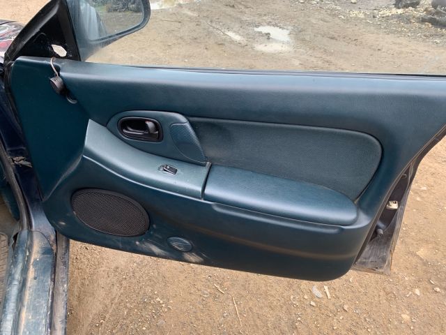 bontott MAZDA 323 Bal Napellenző