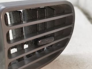 bontott MAZDA 323 Bal Szellőző